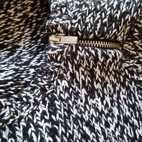 Liz Claiborne Size Medium Sweater - Picture 5 of 6